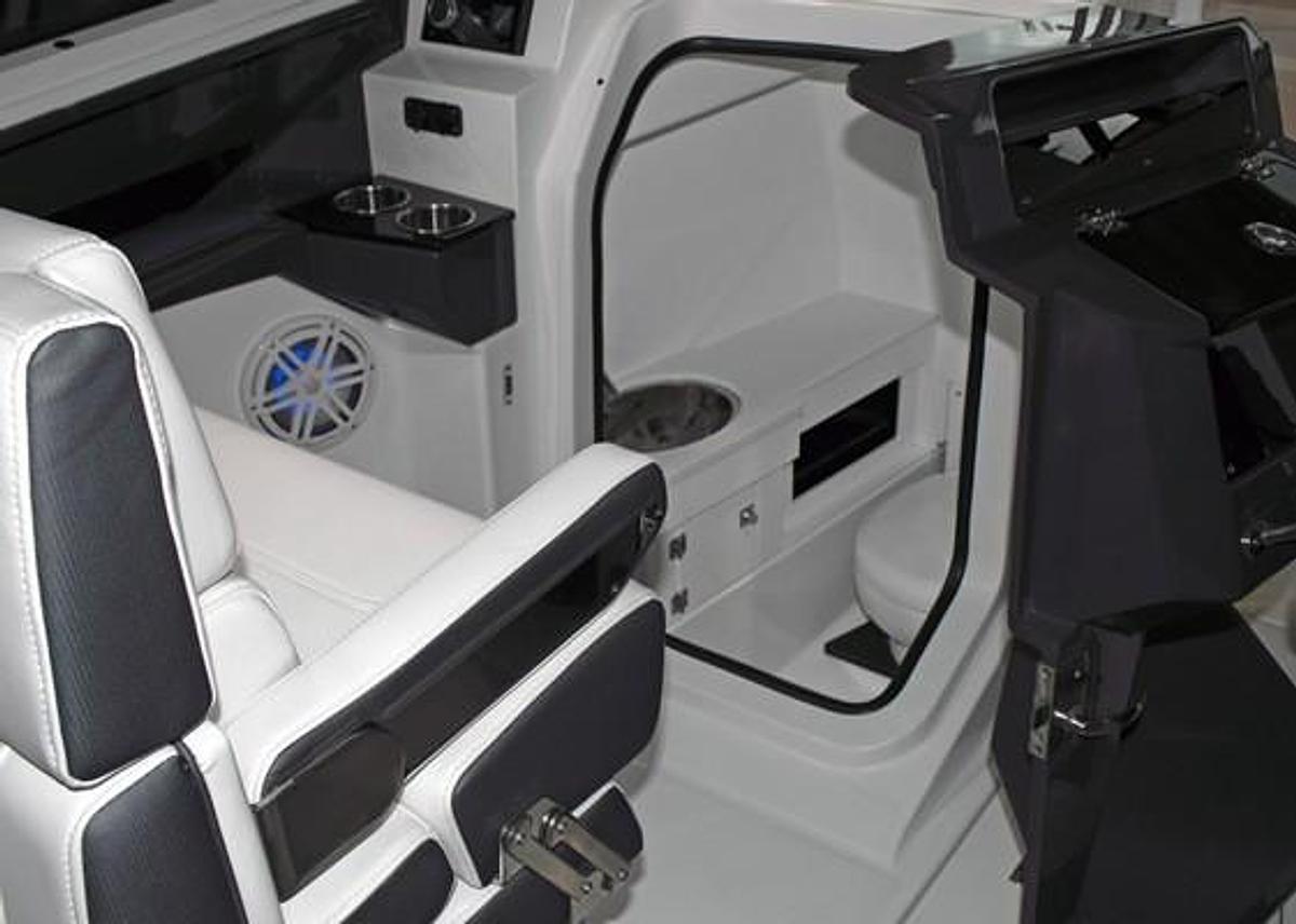 2024 Blackfin Boats 272 Dual Console