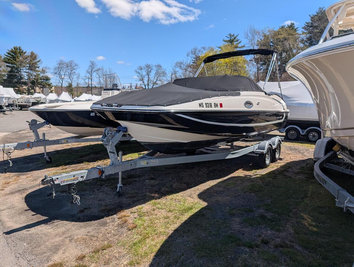 Used Bayliner 210 Deck Boat