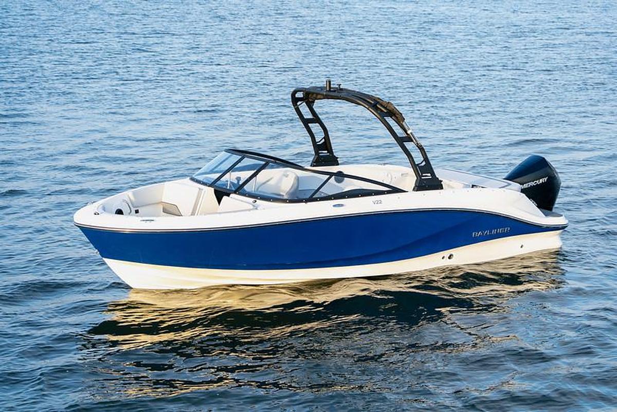 2027 Bayliner V22