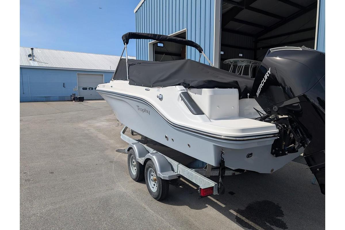 2025 Bayliner Trophy T22SC