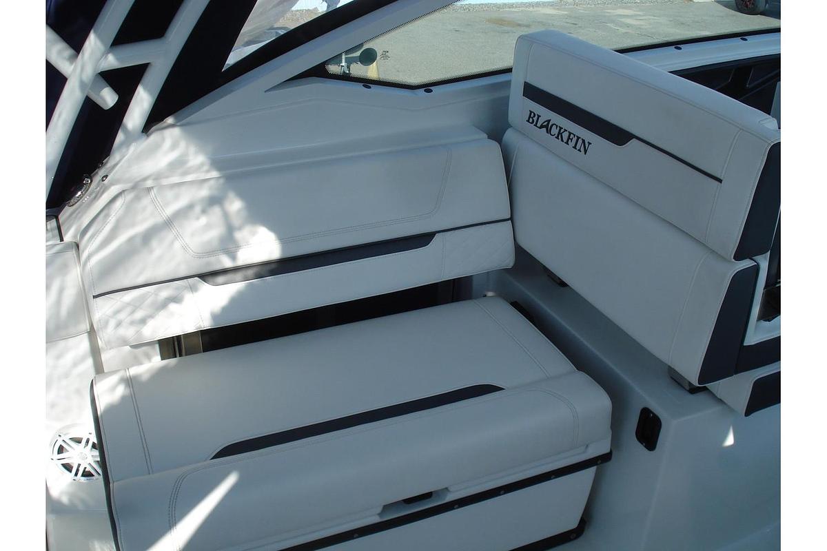 Used 2022 Blackfin Boats 272 DC