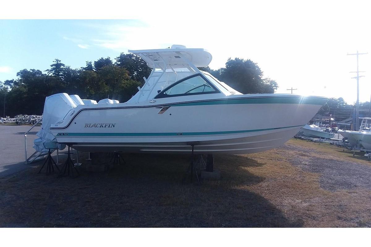 2024 Blackfin Boats 252 Dual Console