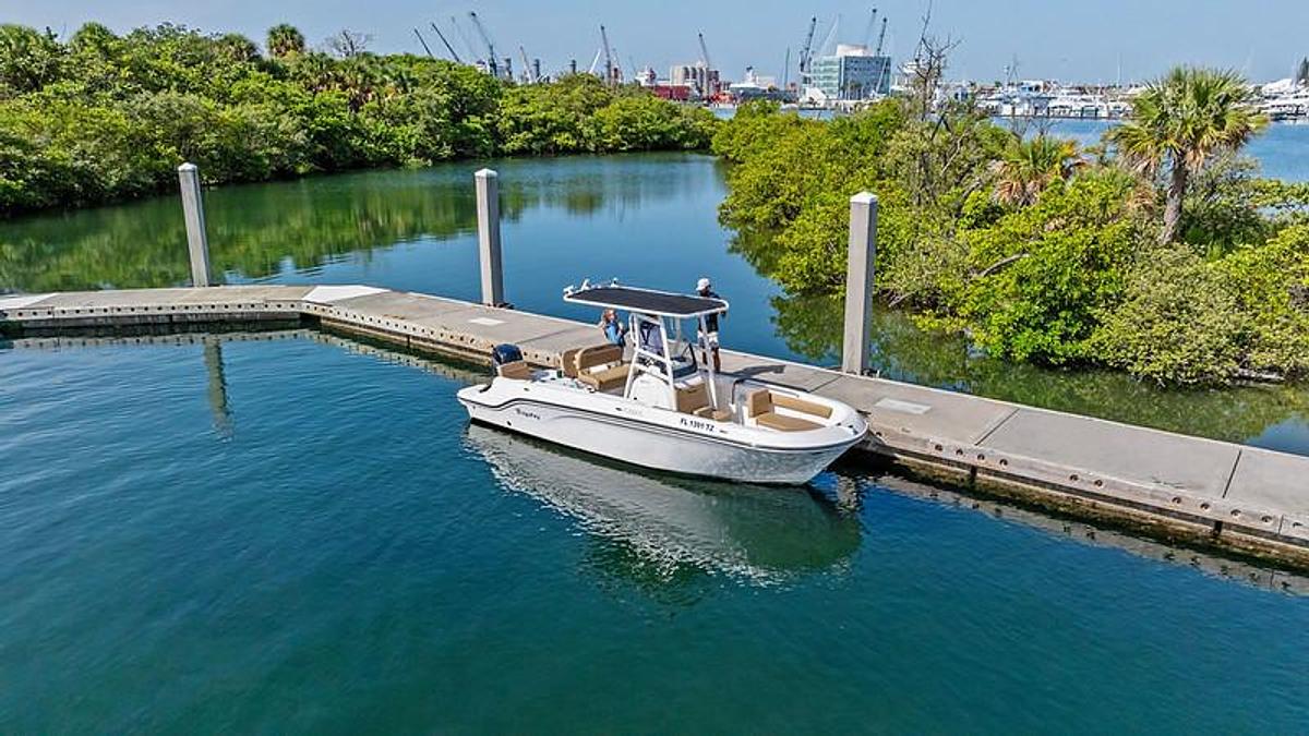 2027 Bayliner Trophy 22CX