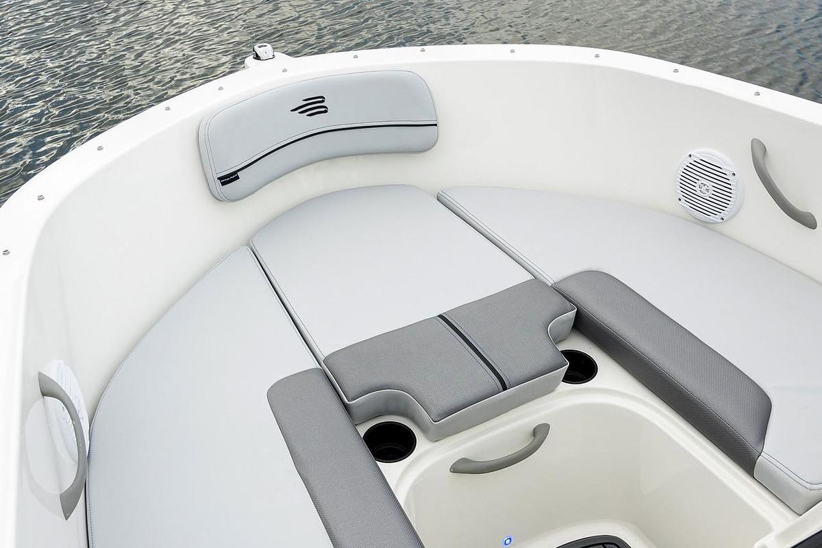 2026 Bayliner VR4 OB