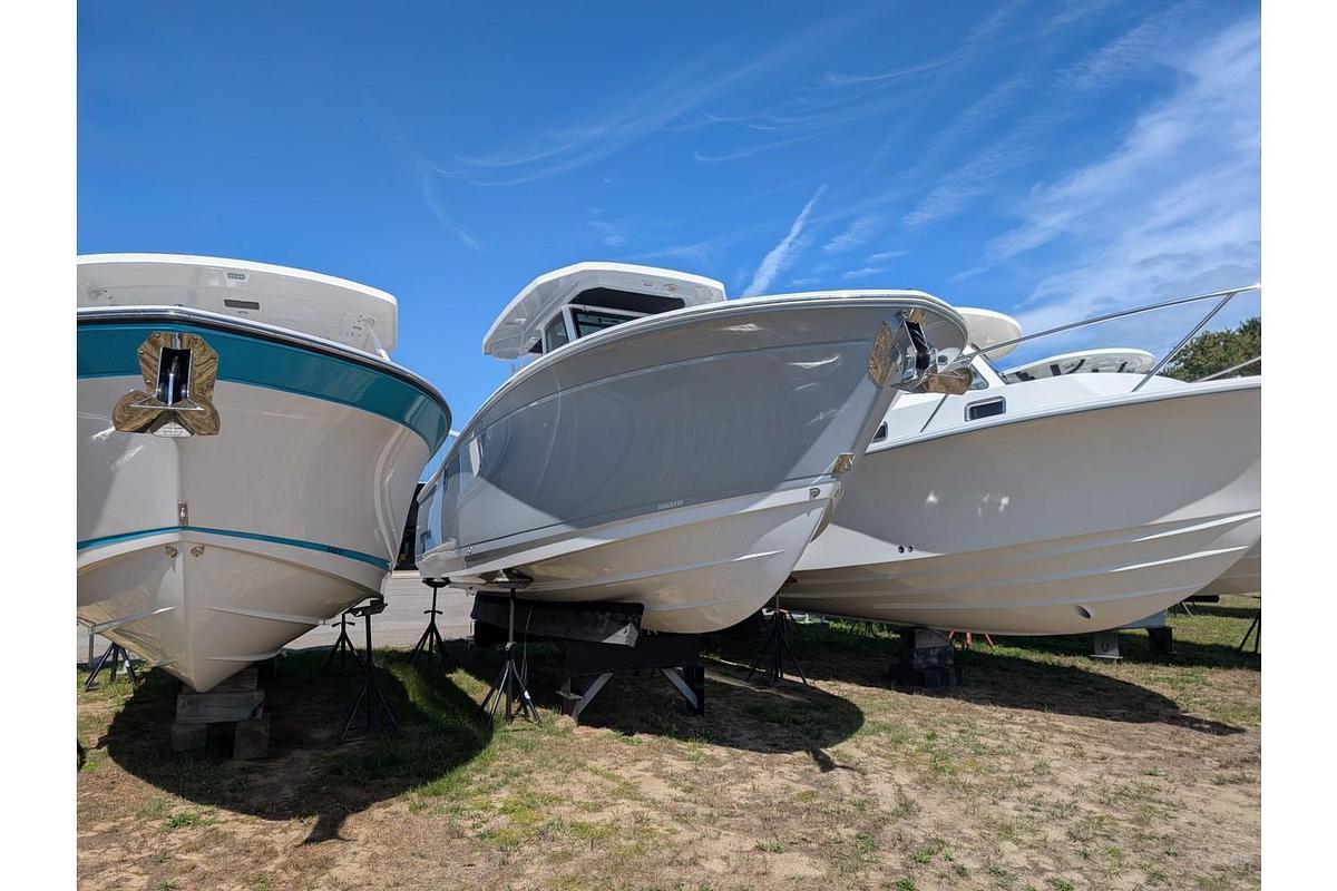 2024 Blackfin Boats 272 Center Console