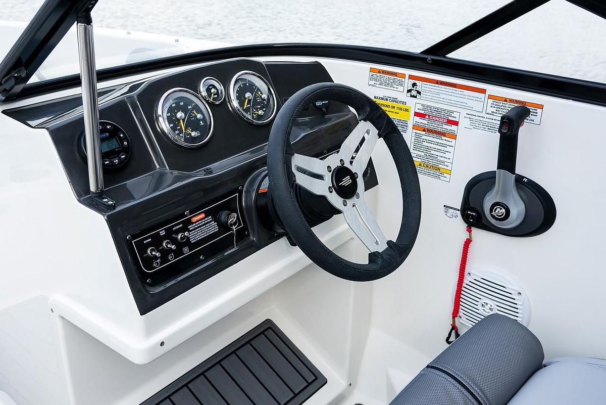 2026 Bayliner VR4 OB