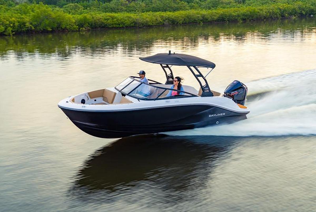 2027 Bayliner V20