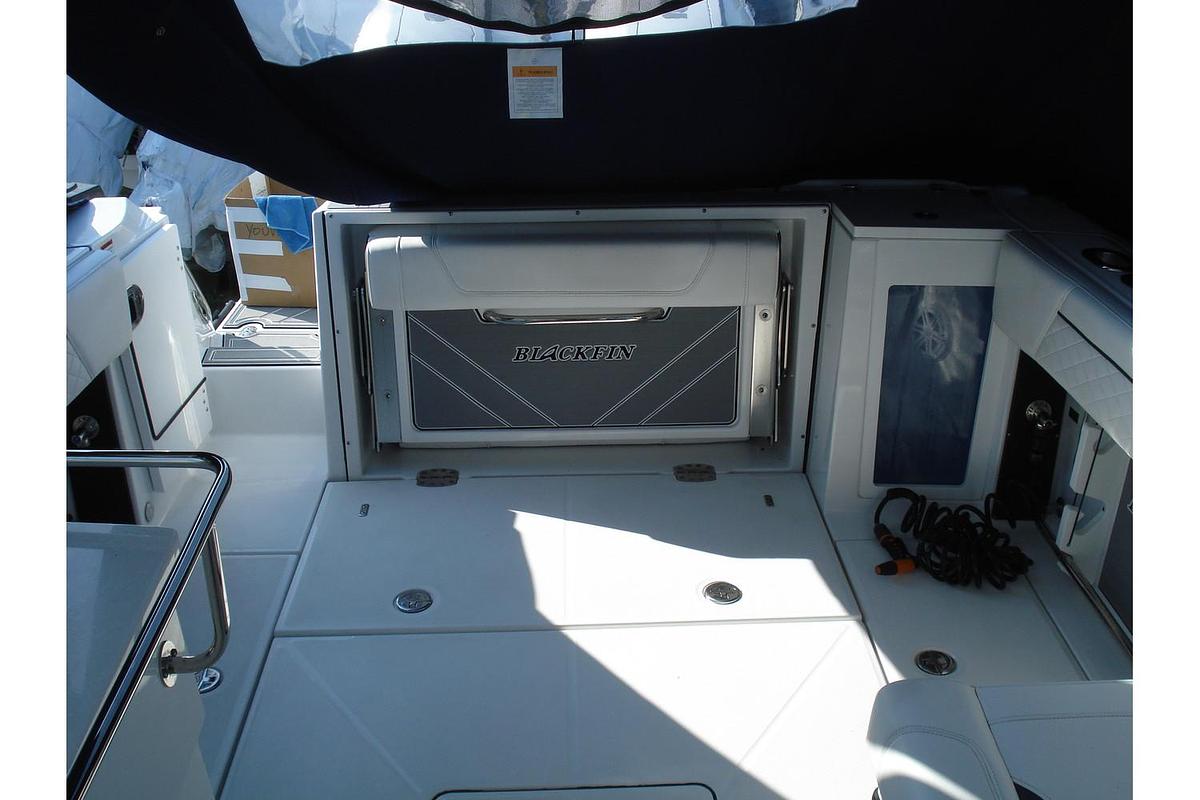 Used 2022 Blackfin Boats 272 DC