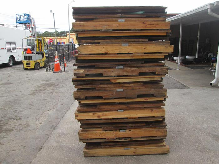 Used Shipping or Storage containers, boxes, wood crates (heavy duty) Shipping or Storage containers, boxes, wood crates (heavy duty)