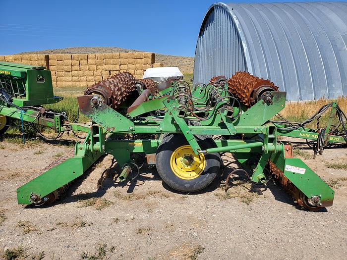 Used 25' John Deere 970 Roller Harrow