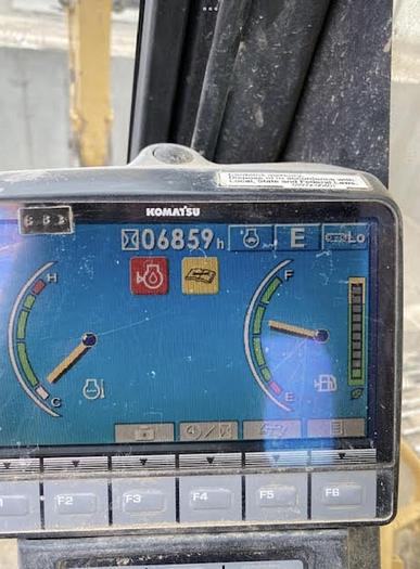 Used 2011 Komatsu PC160LC-8