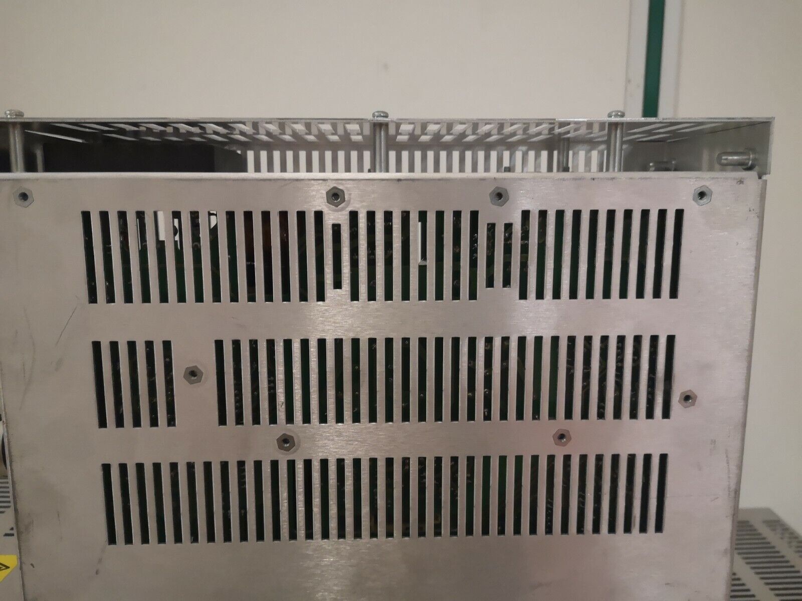 Used ION GAUGE CONTROLLER AIG-E-B2E