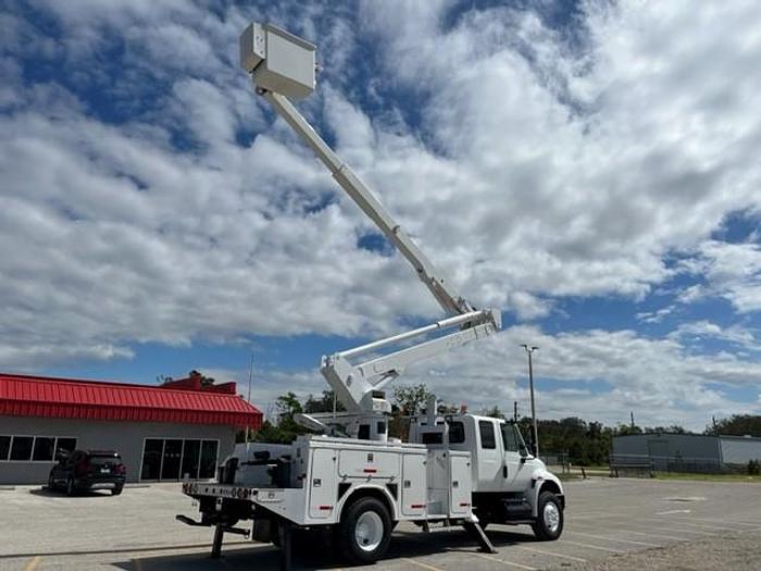Used Versalift VST-60000i01 65ft Bucket Boom 2012 International 4300 SBA Extended Cab