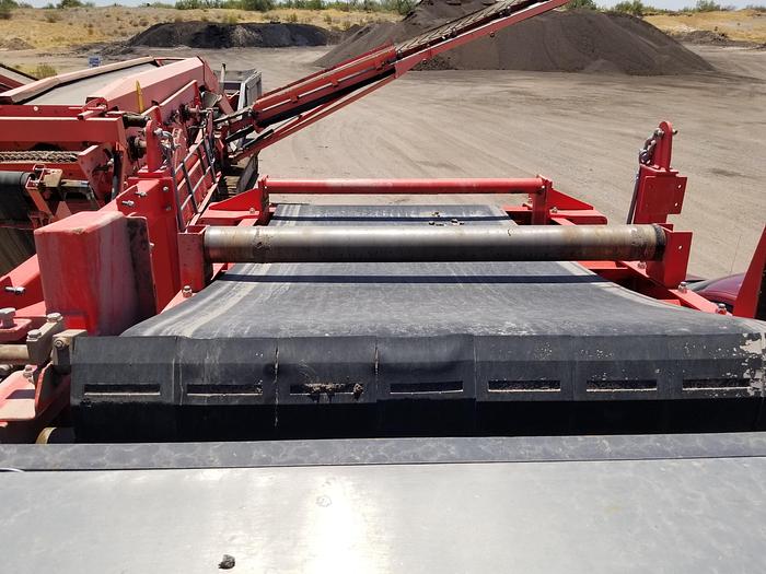 Used Sold 2017 SANDVIK UI310 IMPACT CRUSHER at Grinder Crusher Screen