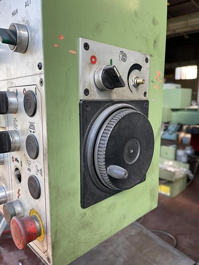 Buone Fresatrice Universale INDUMA MM 300