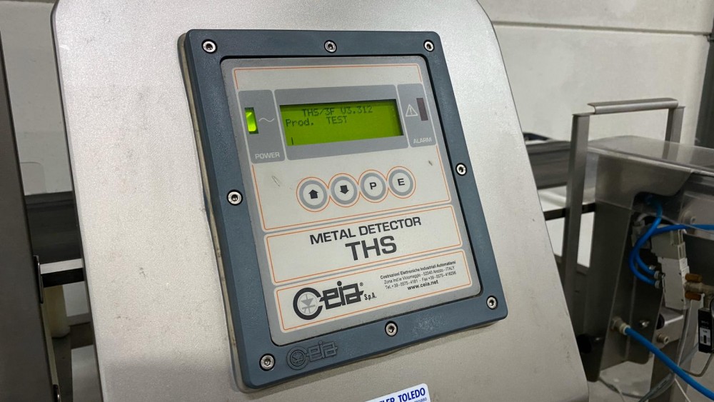 Used Ceia THS/3F metal detector