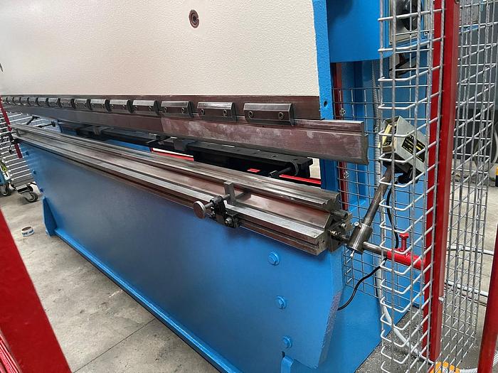 Usato PIEGATRICE GASPARINI 3000X40
