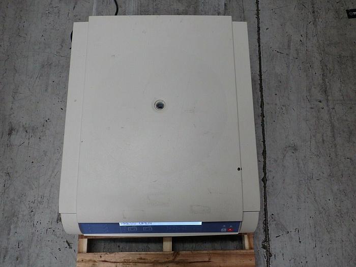 Used Thermo Fisher Scientific Sorvall ST 40 Benchtop Centrifuge 75004510