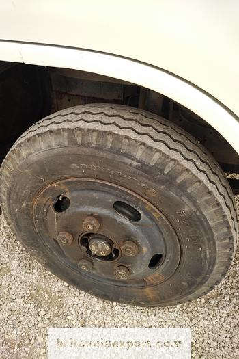 Used 1983 TOYOTA  Dyna BU30 300 6 tyres truck.