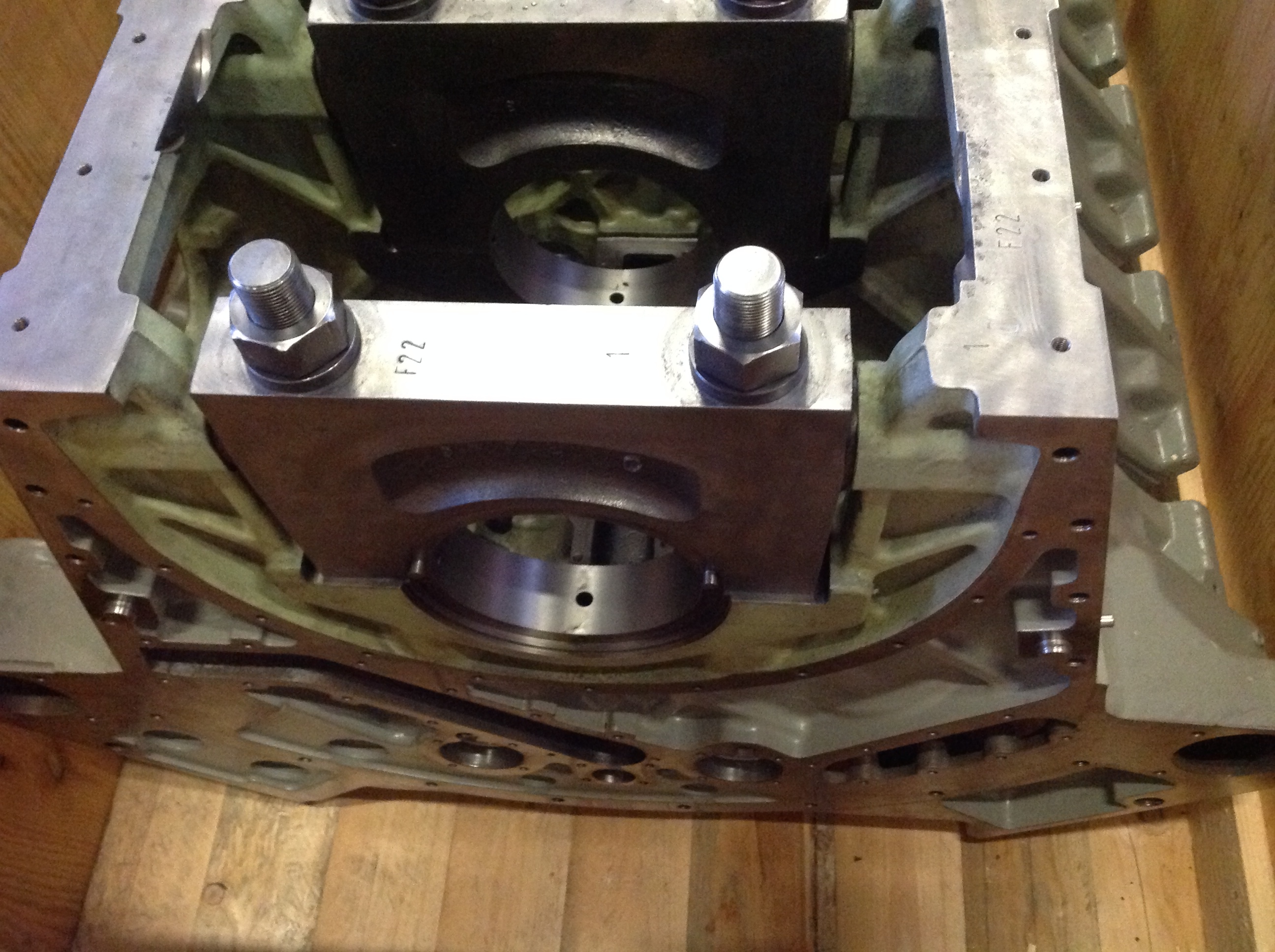 Used CYLINDER BLOCK DEUTZ TBD 620V16 / TBG 620-V16K