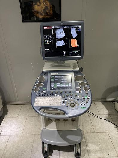 Gebraucht GE Voluson E8 Ultraschallgerät mit  2x neue Sonde + 1x gebrauchte sonde + Sony Drucker