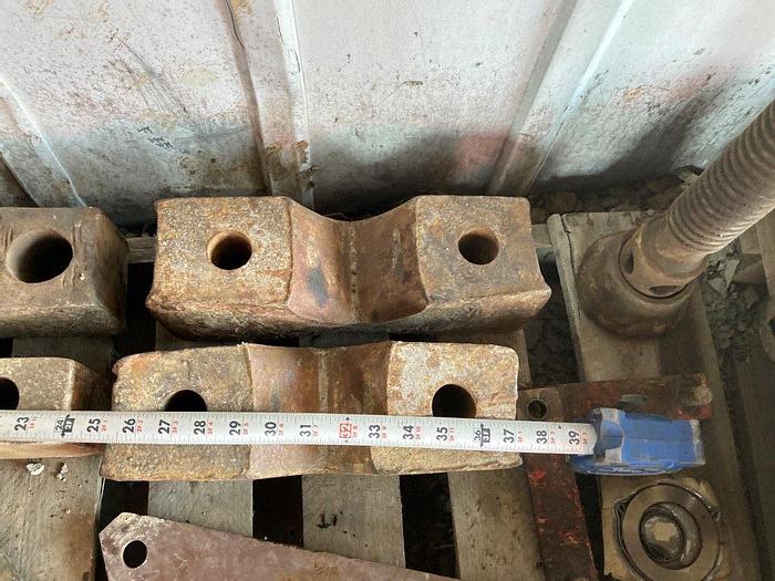 Used Sets of Drill Stem Clamps