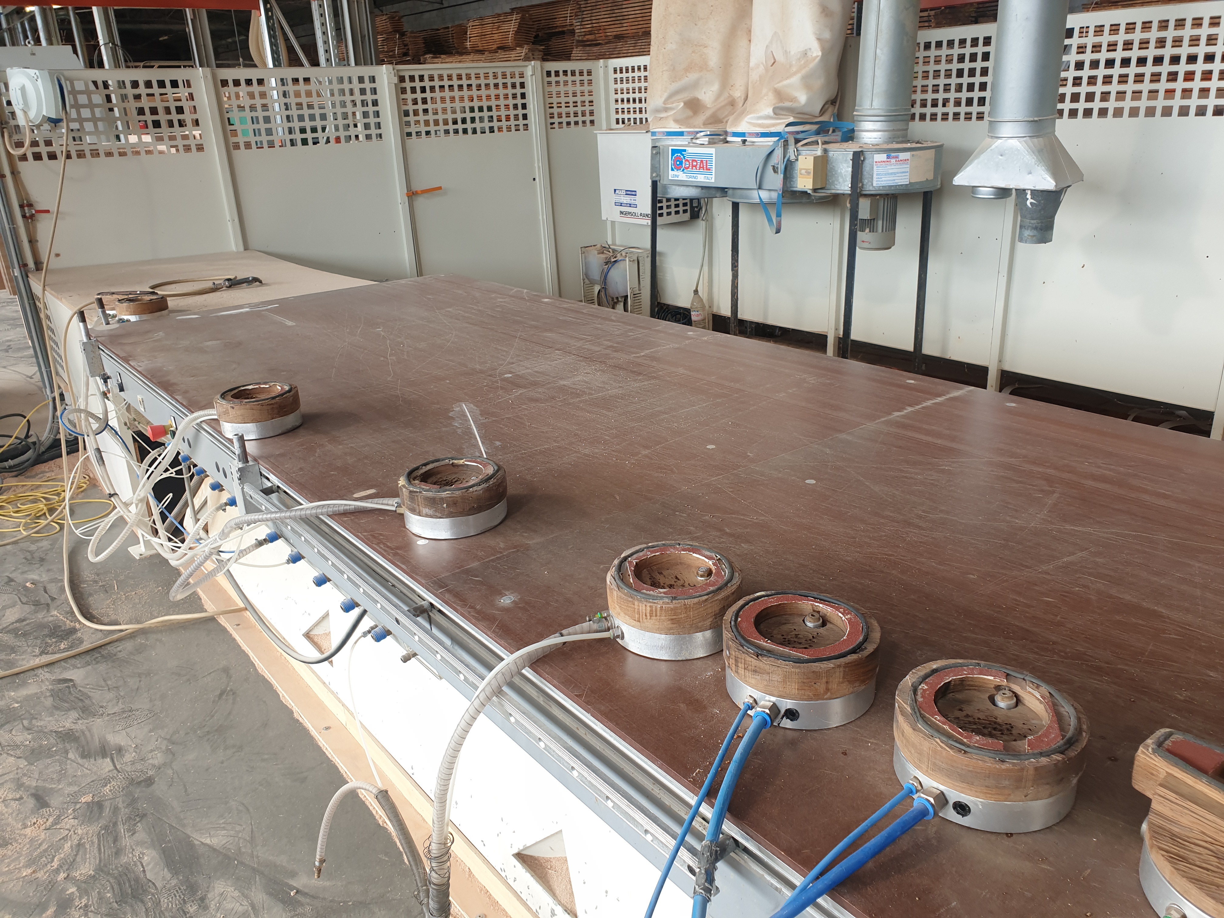 Gebruikt 2000 SCM Record 240