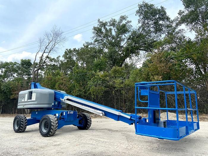 Used 2012 GENIE S-40