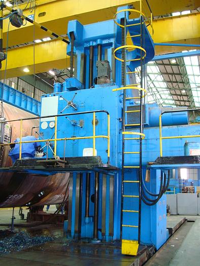 ALESATRICE A MONTANTE MOBILE
SCHIESS FB 28/16