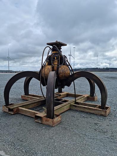 Used 2005 SMAG orange peel grab