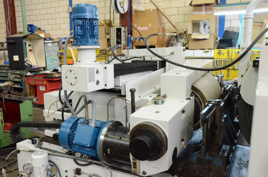 Usado ESTARTA 327 CNC Rectificadoras sin centros #3986