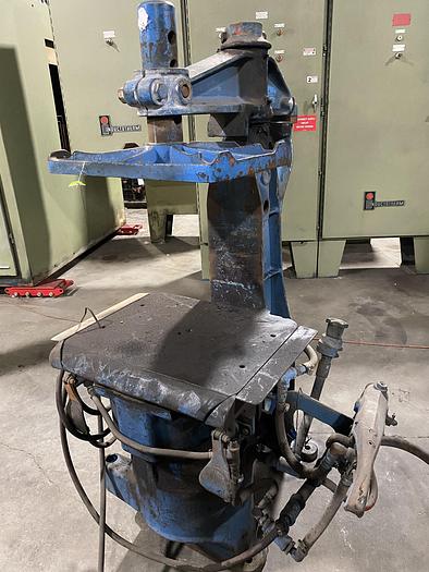 Used OSBORN PNEAMATIC VERTICAL MOLDING PRESS