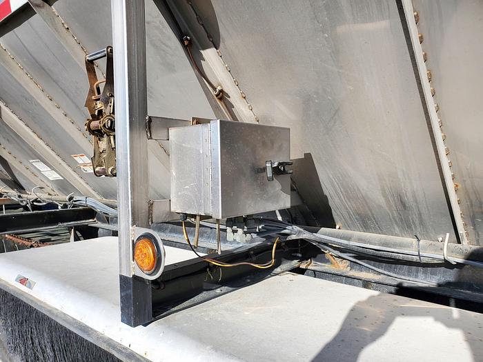 Used 2014 53' Trinity Eagle Bridge 4 Axle Belt Trailer