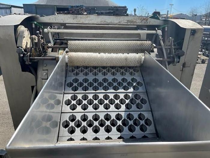 Used Herbort Model 27 Plum Pitter / Halver