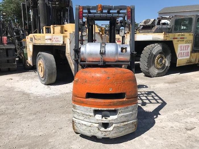 Used Toyota 42-6FGCU25 Forklift