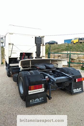 Used 2005 DAF XF95 430 manual tractor unit