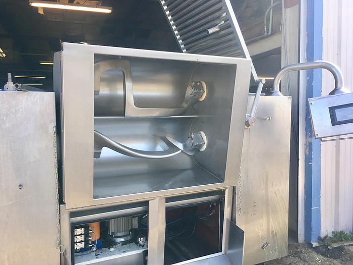 D'occasion MELANGEUR 600 L bras en Z