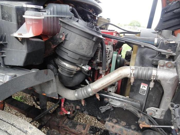Used 2011 FREIGHTLINER BUSINESS CLASS M2 106