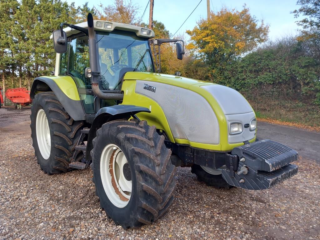 Used Valtra T120 Advance 4wd Tractor
