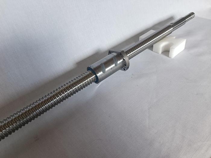 Geschliffener Präzisions Kugelgewindetrieb, D50x10, 1741mm, Steinmeyer, neu