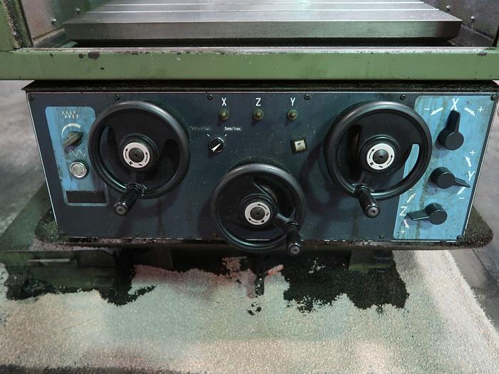 Used LEBLOND MAKINO KE55 3-AXIS MOLD MAKERS 1996