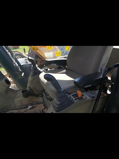 Used 2015 CASE CX210D