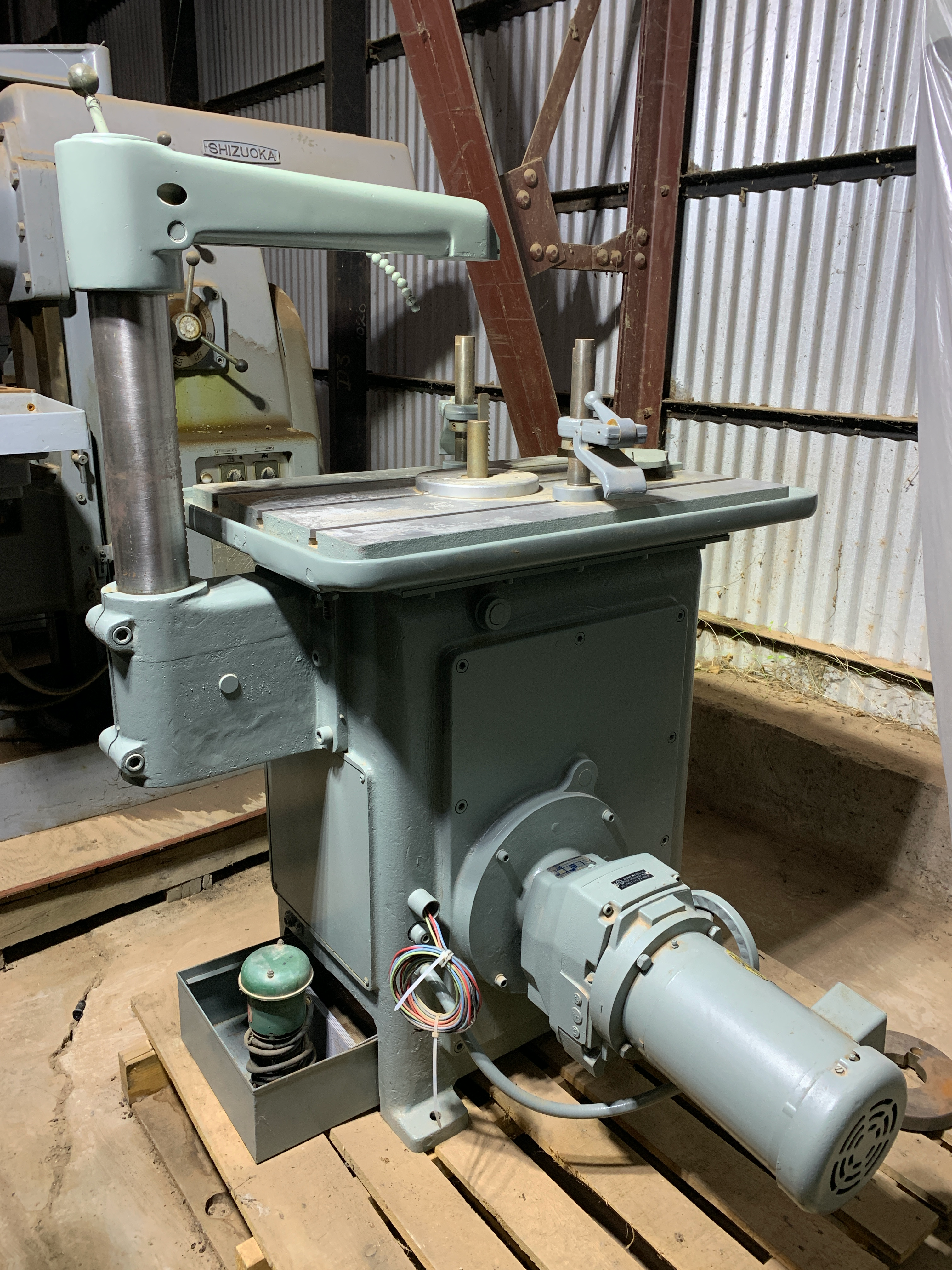 Used 1/16"-1 1/2" Davis Hansford Mdl DA-15B Automatic Variable Speed Keyseater