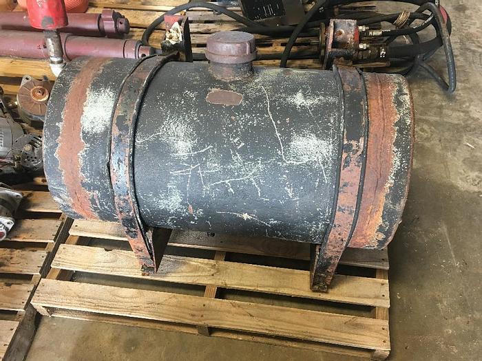 Used GOOD USED HYDRAULIC TANK, 45 GALLON CAPACITY, 36" LENGTH, 20" DIAMETER