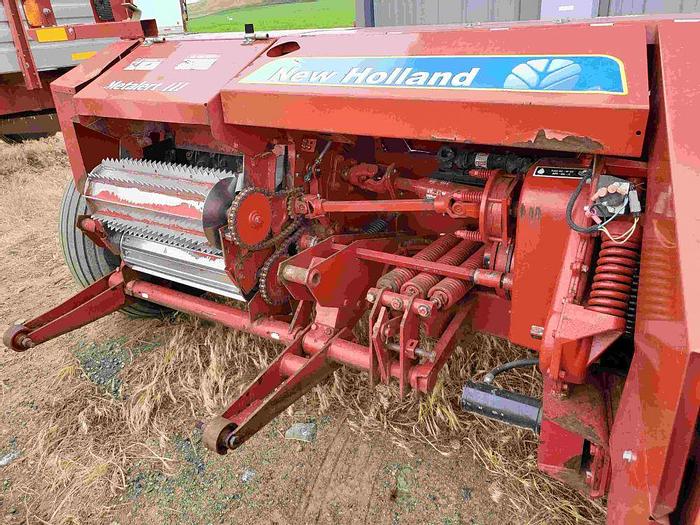 Used New Holland FP240 Forage Harvester w/ Pickup Header