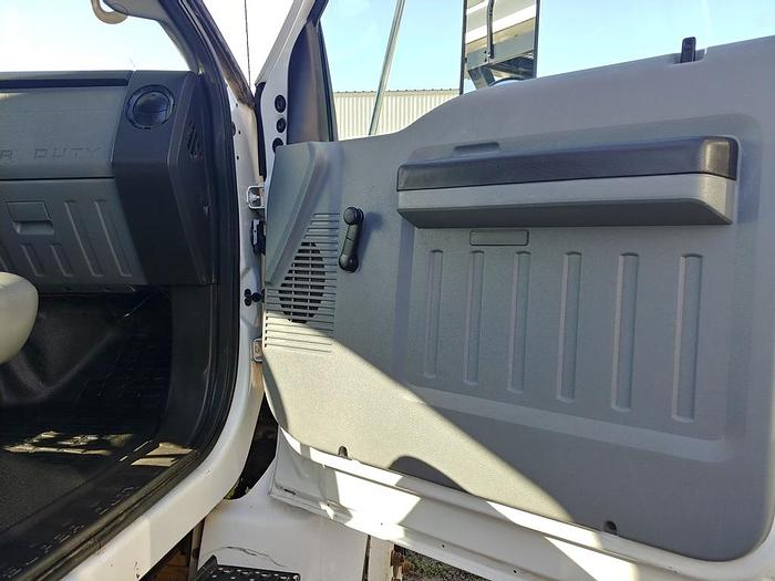 Used Terex Commander 4047 Digger Derrick on 2011 Ford F750 Utility Truck - 96711