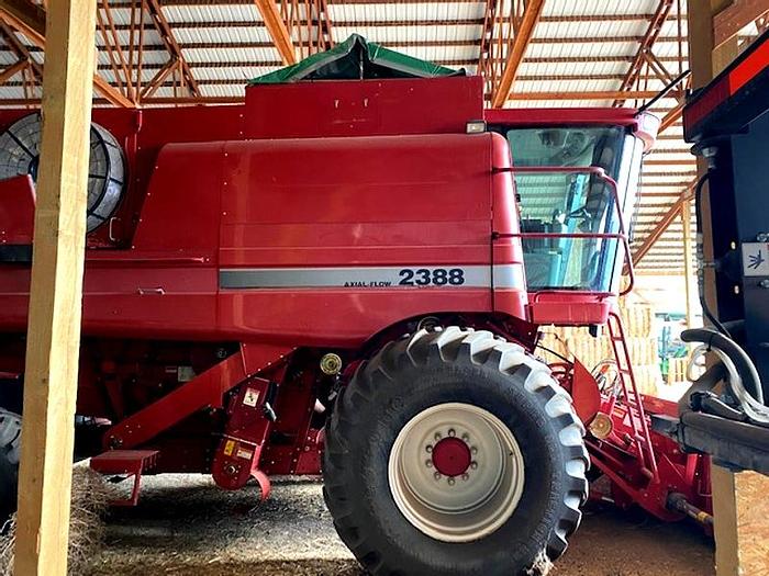 Used 2005 Case IH 2388 Combine w/ 14' Pickup Header