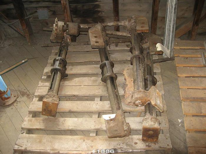 Used Jh Horne Felt Stretcher, 2 Ft. Take Up, 80" Wide #11886