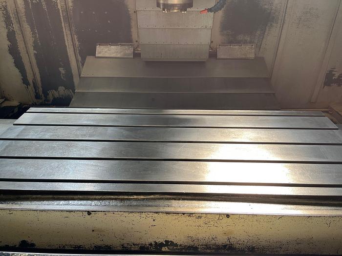 Usato CENTRO DI LAVORO VERTICALE