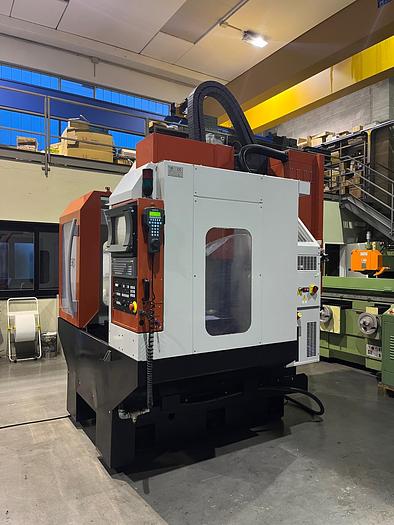 Usato CENTRO DI LAVORO VERTICALE